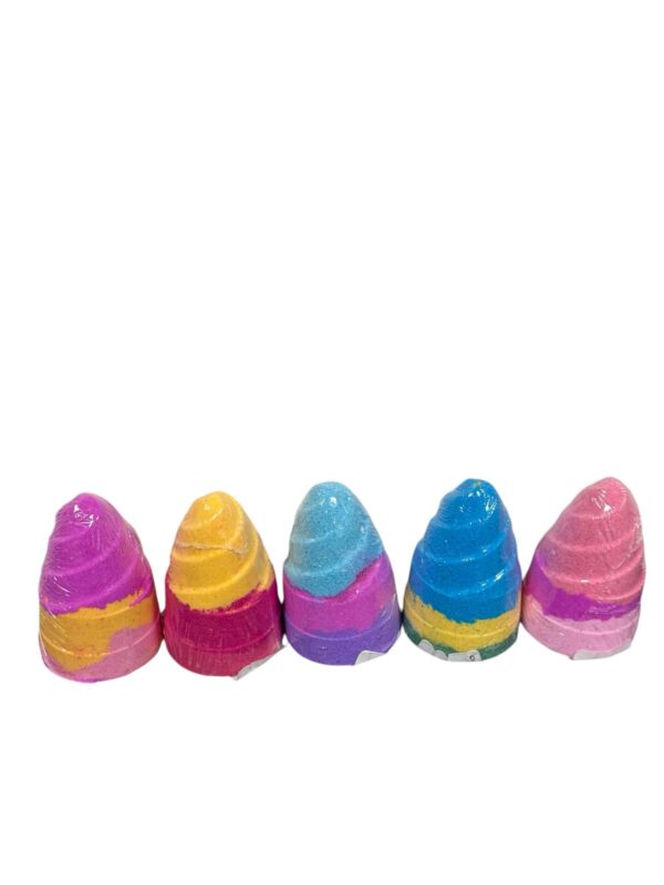 Unicorn horn bath bomb
