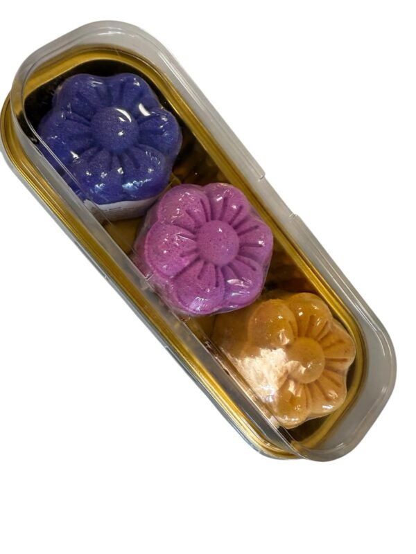 Flower box set of 3 bath bombs